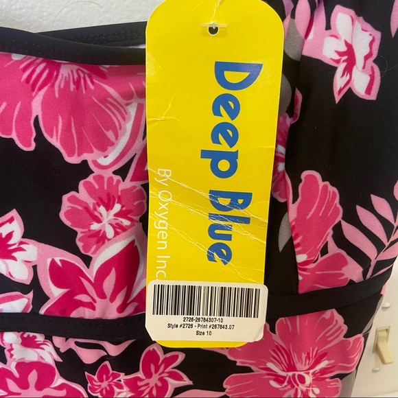 Deep Blue Tankini Top NWT - Picture 2 of 5